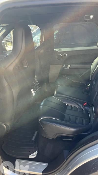 Land Rover Range Rover SVR 2016