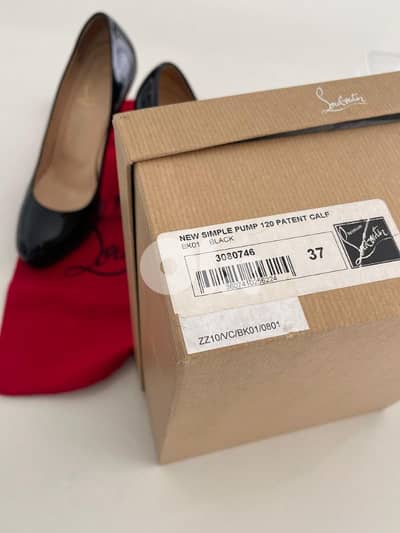 louboutin 37 like new