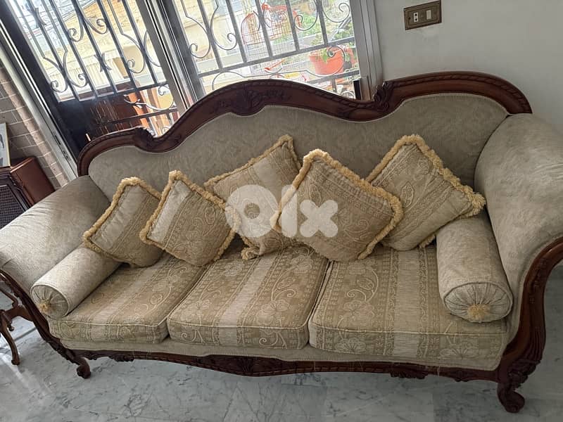 Chairs and sofa 3