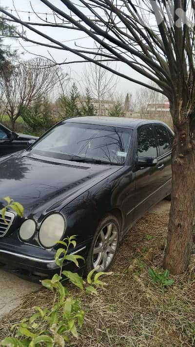 مرسيدس بنز 240/260/280 1990