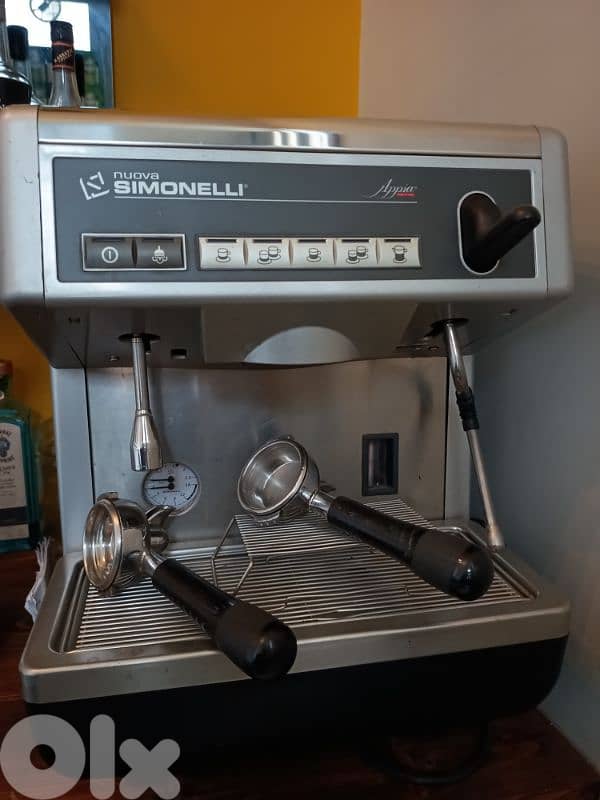 espresso machine and coffee grinder 3