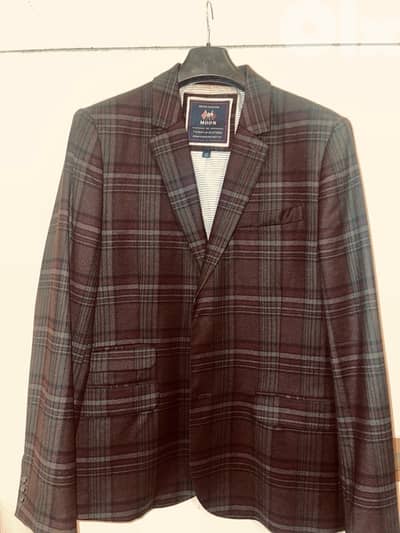 TOMMY HILFIGER blazer size 56 mint condition