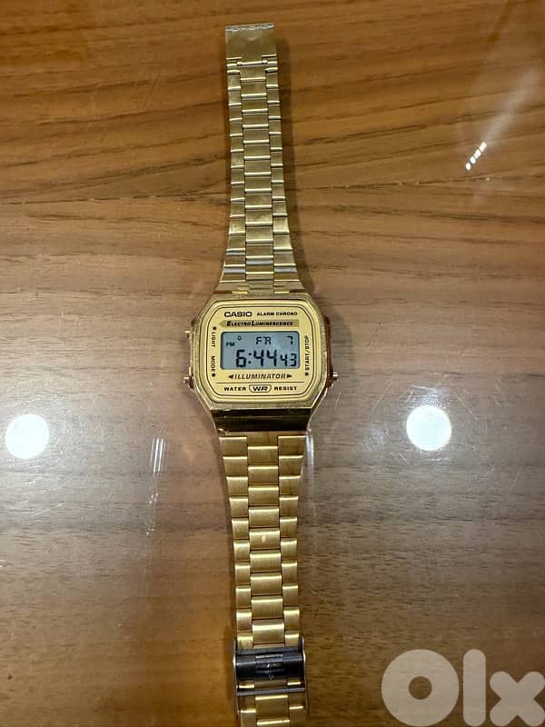 Vintage casio watch (like new) 1