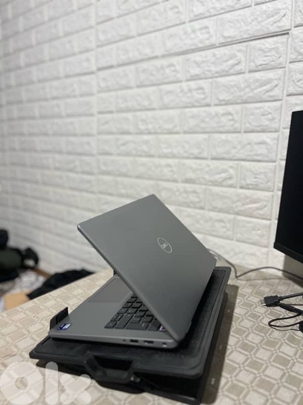 Dell Laptop Like New For Sale 2
