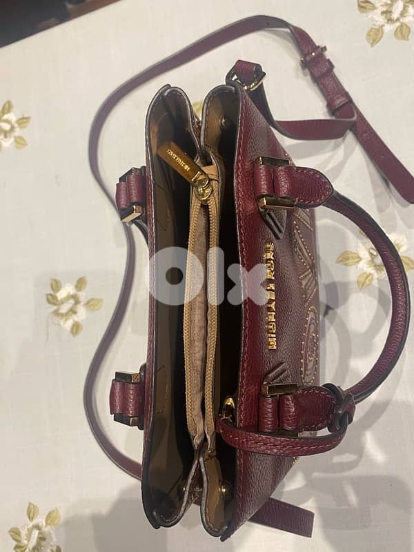 Micheal Kors Burgundy bag 3