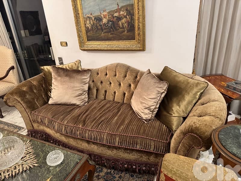 Royal Sofa for sale 3
