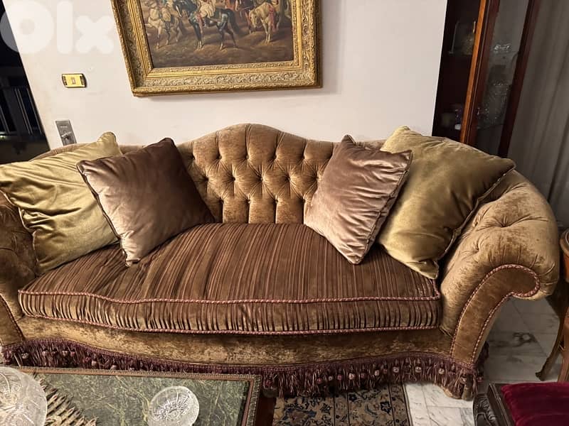 Royal Sofa for sale 5