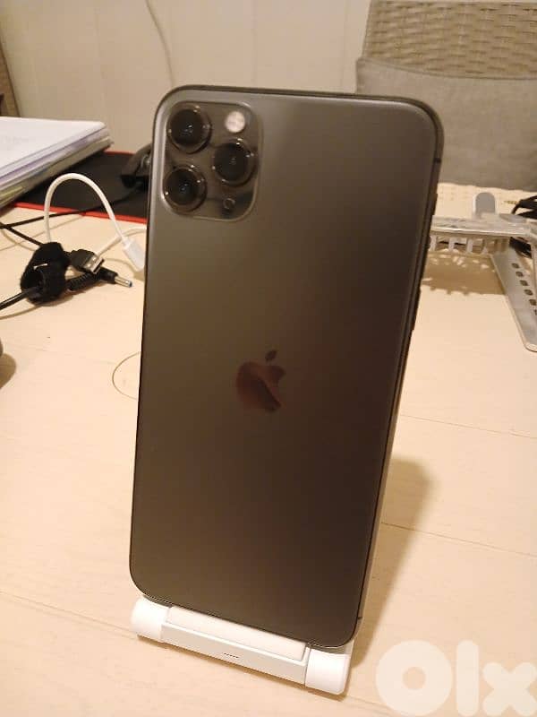 iphone 11 Pro Max | 256GB like new 1