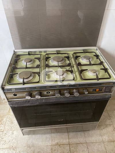 غاز ٦ عيون مع فرن جديد