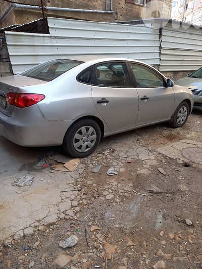 هيونداي إلينترا 2010