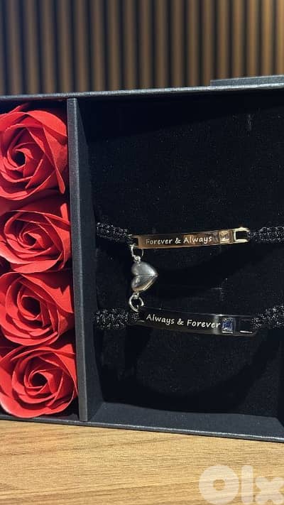 magnetic couple bracelet