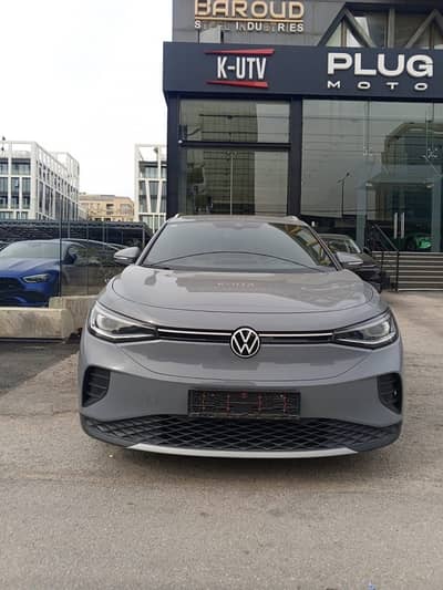 Volkswagen ID4 PURE + 2023  ( 17000km )