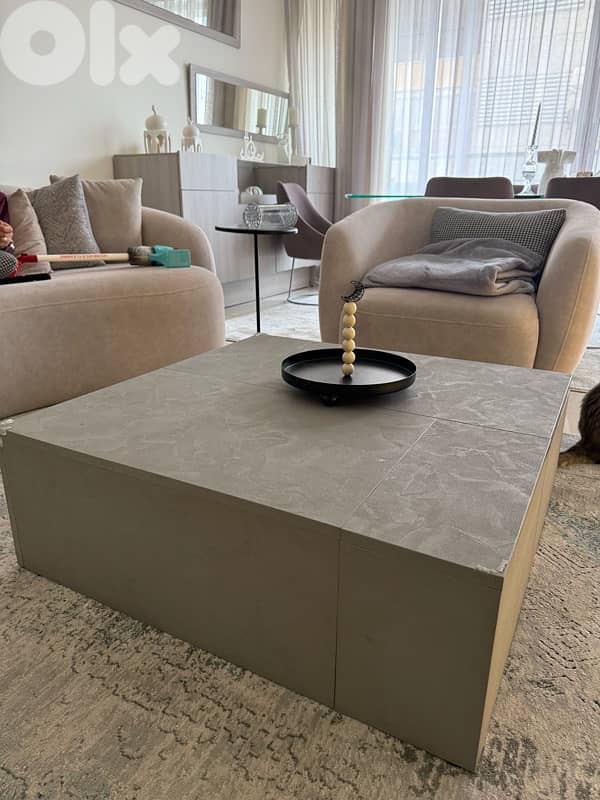 living room with table 3