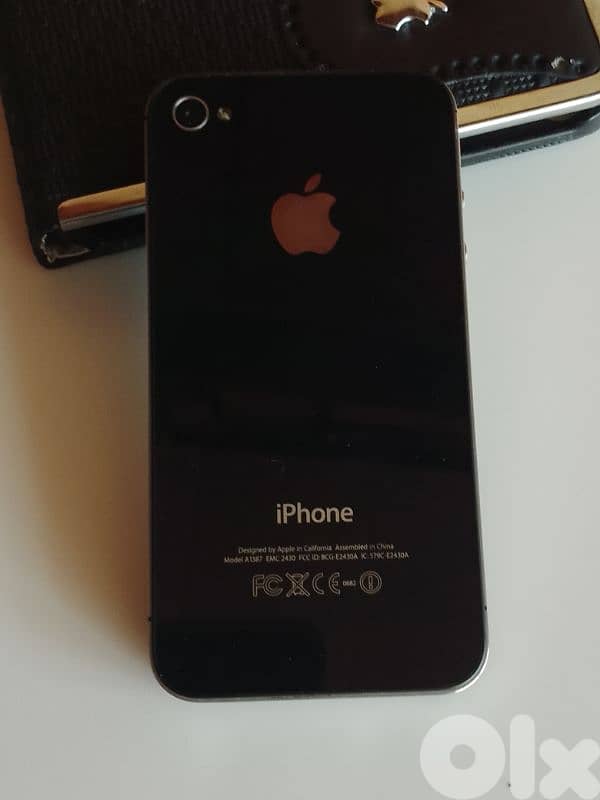 iphone 4s original excellent working condition n battery - Flip Cover 1