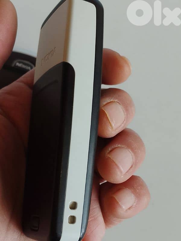 For Collectors 2 Nokia 1110i + 6230i EW Condition n battery n charger 10