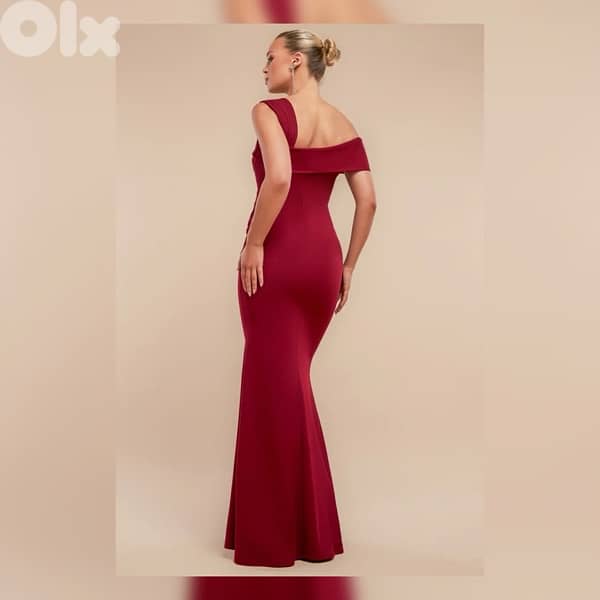 Around 300 Evening Dressess 9