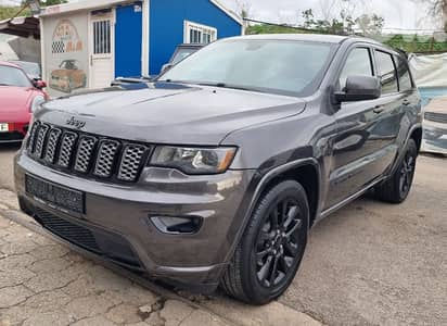 Jeep Grand Cherokee 2018 altitude luxury super clean