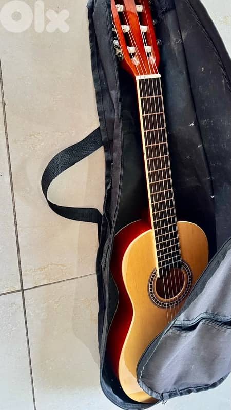 Guitar new Never used 4