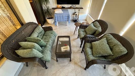 طقم قعدة للبرندا