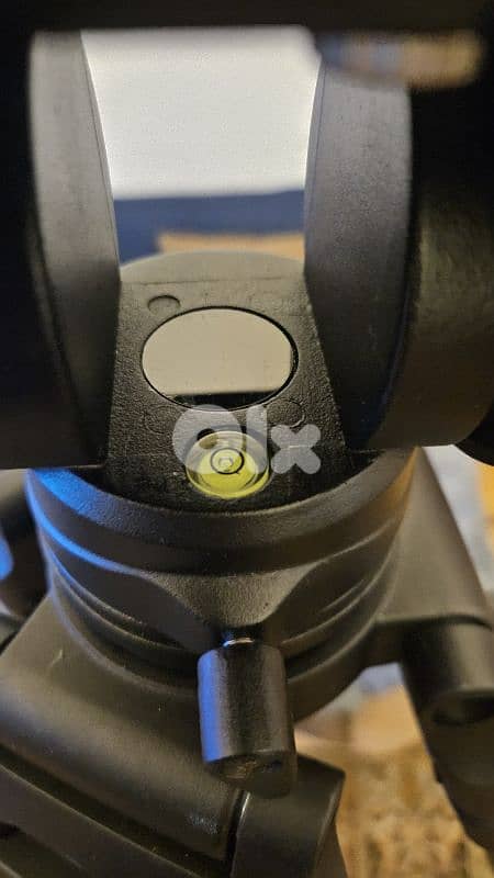 K&F Concept 72″ (1.8 m) Video Tripod with Fluid Head KF09.121 12