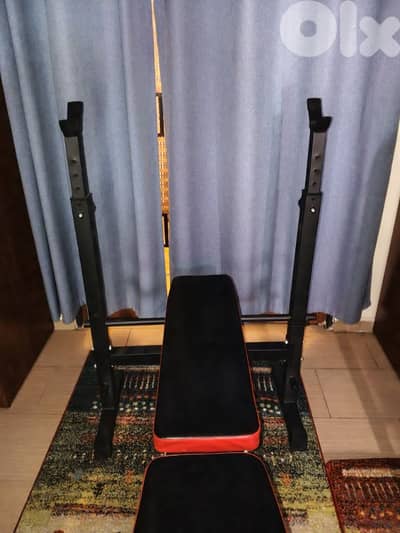 Bench Press Machine with Bar and Weights