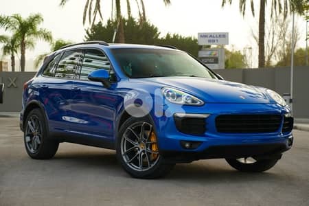 2017 Porsche Cayenne Platinum Edition