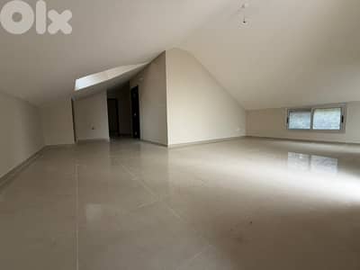 GMB114JC - Duplex For Sale In Blat - شقة دوبلكس للبيع في بلاط