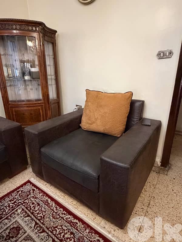 living room ( 3+2+1 ) + tv unit + center table 11