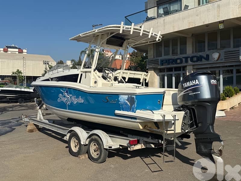 Boat Scout 242 year 2007 225 HP Yamaha engine 4
