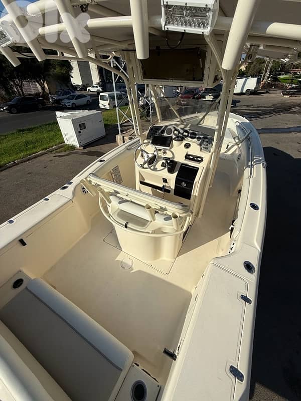 Boat Scout 242 year 2007 225 HP Yamaha engine 7