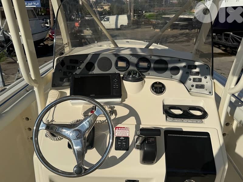 Boat Scout 242 year 2007 225 HP Yamaha engine 9