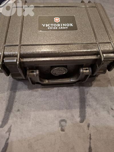 Victorinox Swiss Army mens watch