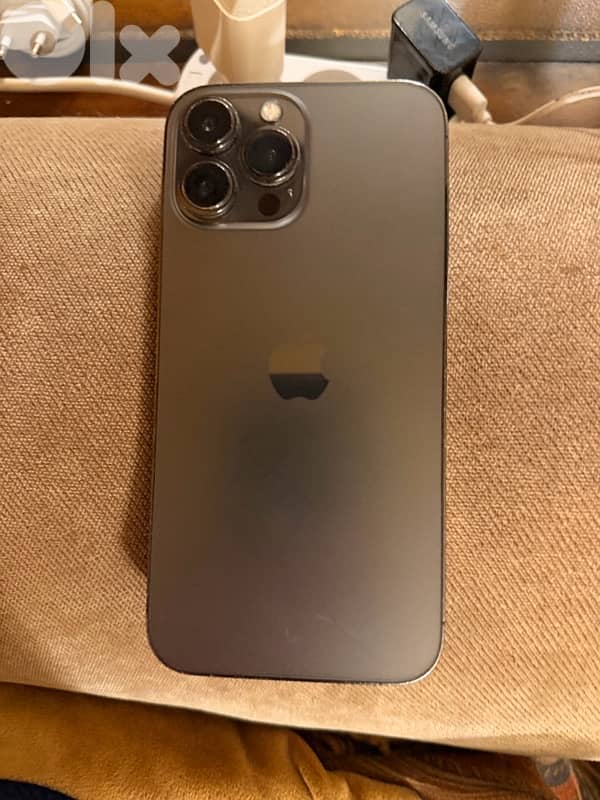 xr 150$ 13 pro max sim locked 350$ 4