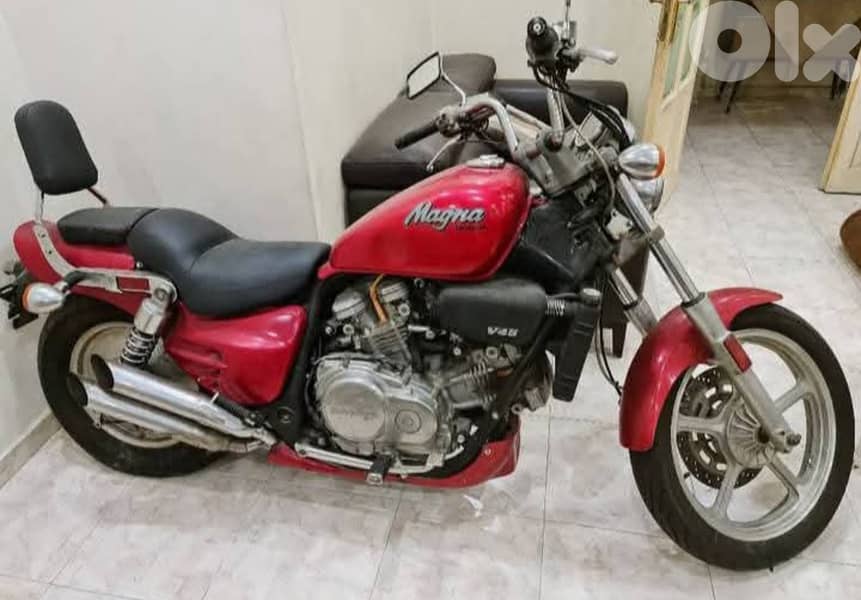 Honda Super Magna VF750 2
