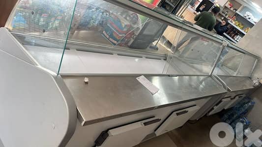 براد واجهة للبيع بسهر مغري