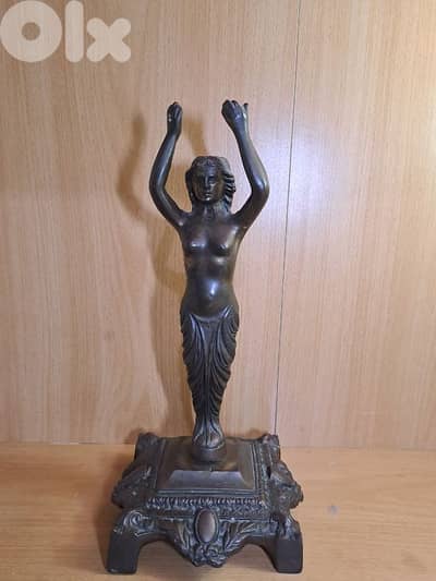 bronze statue 32cm , weight 4 kilos