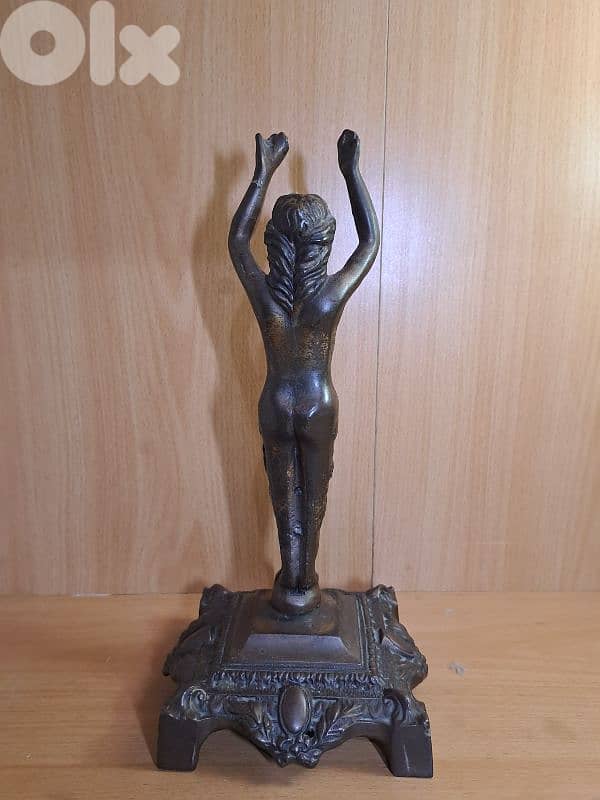bronze statue 32cm , weight 4 kilos 1