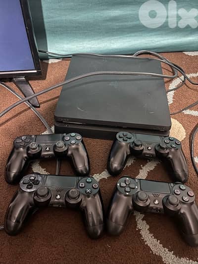 PlayStation 4 500gb slim