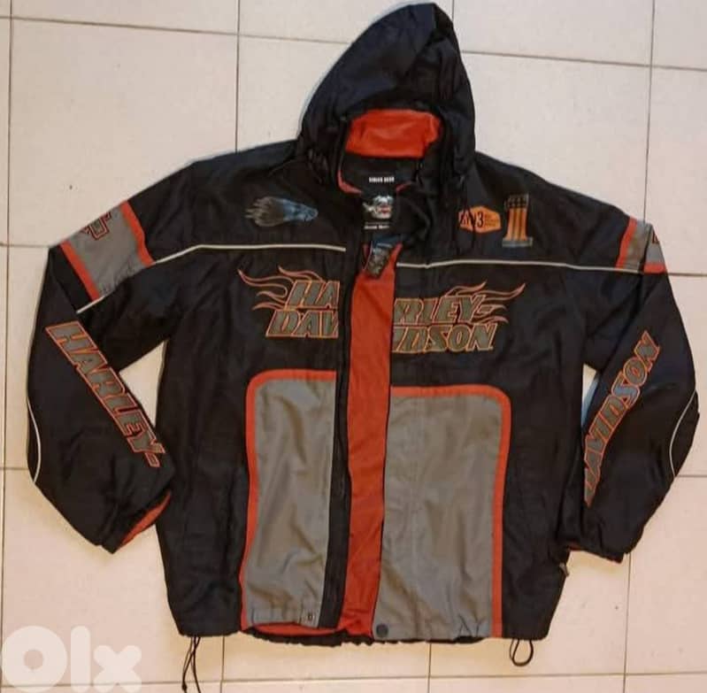 Harley Davidson Helmet & Rain Suit 6