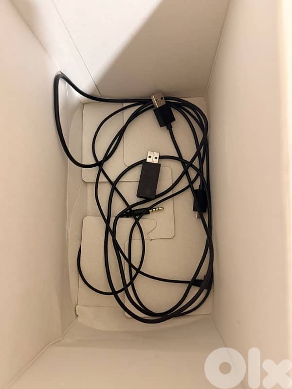 Pulse 3D Wireless Headset 1