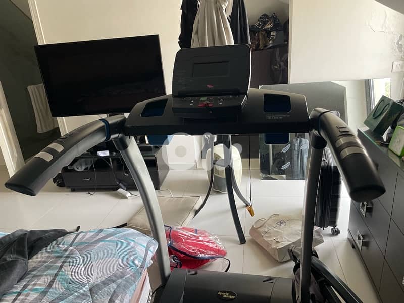 treadmill very good condition 1