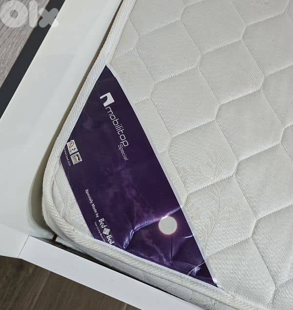 bed king size + mattress 3