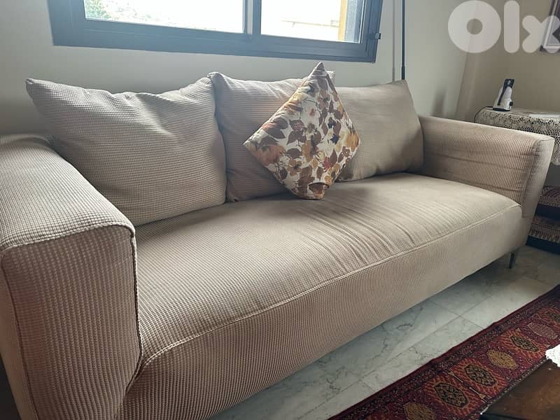 Living Room seaters 2