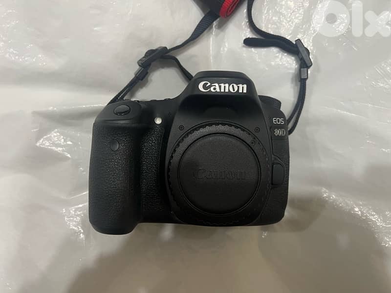 CANON 80D 2