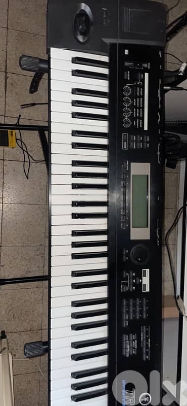 Korg TR music station