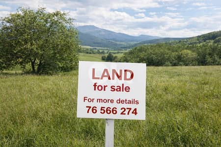 land for sale in kfardebian أرض للبيع في كفردبيان