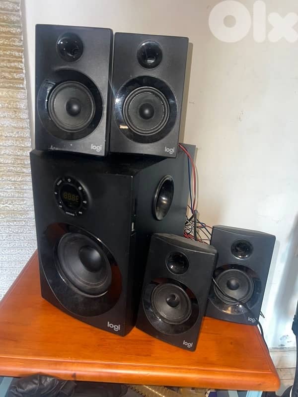 speakers 2