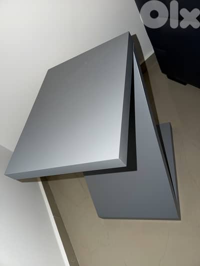 ‏side table modern