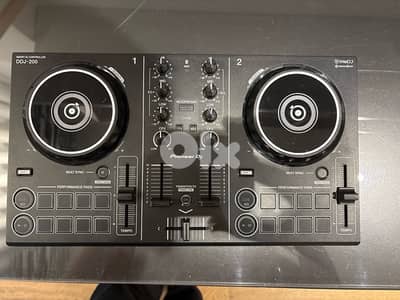DDJ-200 pioneer dj new with cable