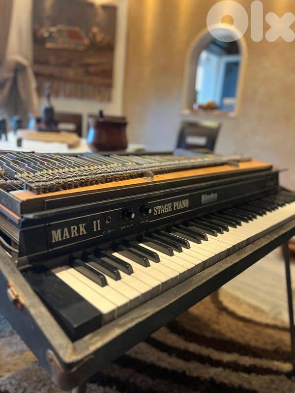 rhodes stage piano mark ll Seventy Three 1